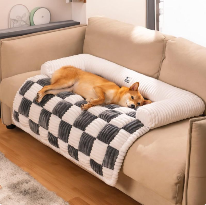 Wagsburg CloudNest Plush Pet Bed