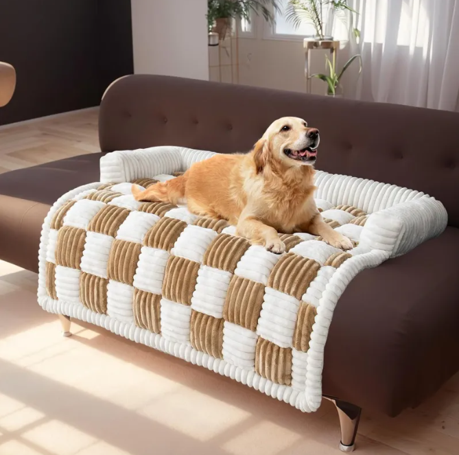 Wagsburg CloudNest Plush Pet Bed
